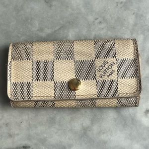 Louis Vuitton Damier Azur Four Key Holder CT1122